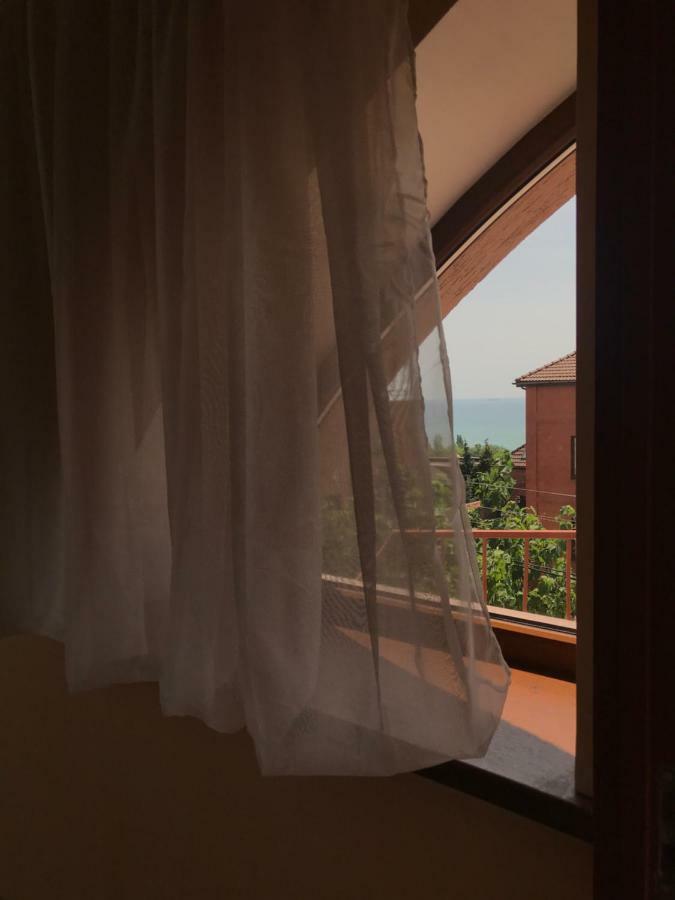 Veranda Guest House Tschornomorske Exterior foto